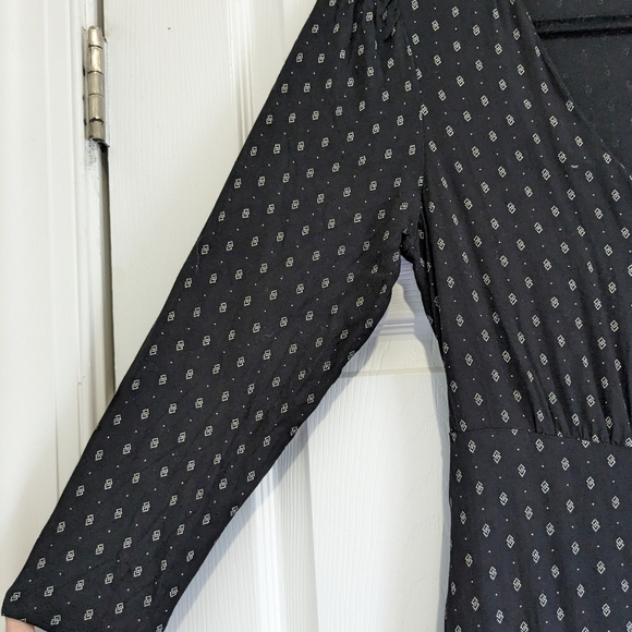 Able Lena Wrap Over Dress Size M - Picture 9 of 12